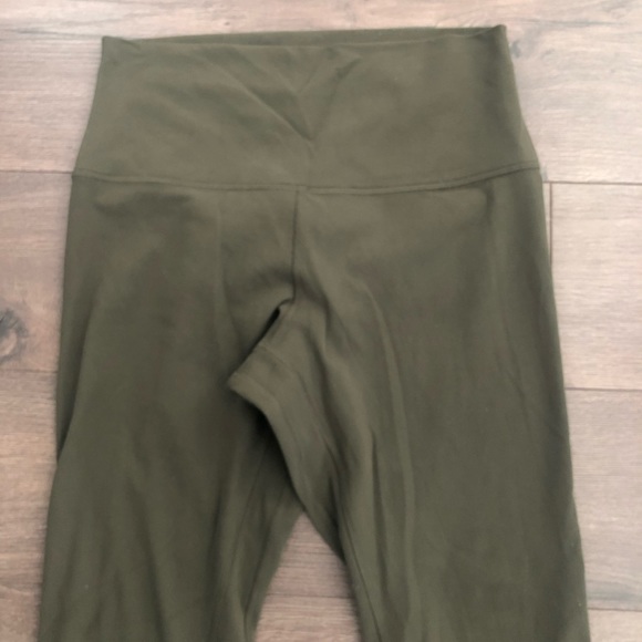 ❌SOLD❌🍋 Lululemon DARK OLIVE align pant 25” Sz. 8 - Picture 8 of 13